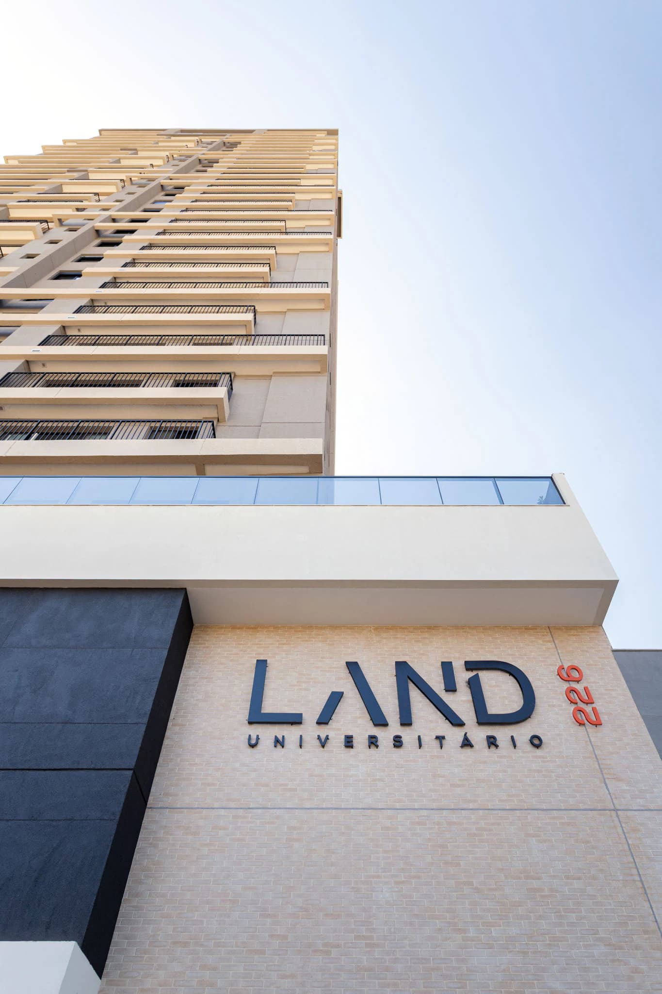 Imagem do Land226 Universitário