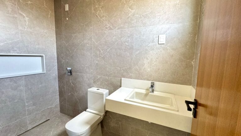 5e87b297 2002 4ab1 a555 f9c2907b08f6